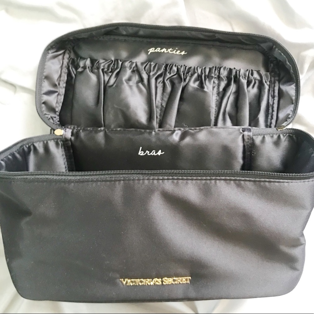 Victoria’s Secret Lingerie Travel Tote👙💕 - Picture 4 of 6